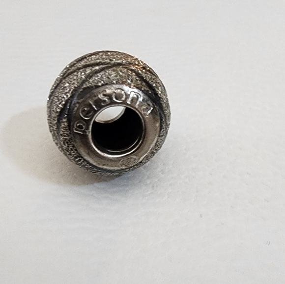 Persona Textured Silver Bead Charm Criss Cross - Picture 4 of 6